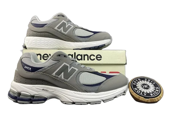 New Balance 2002R