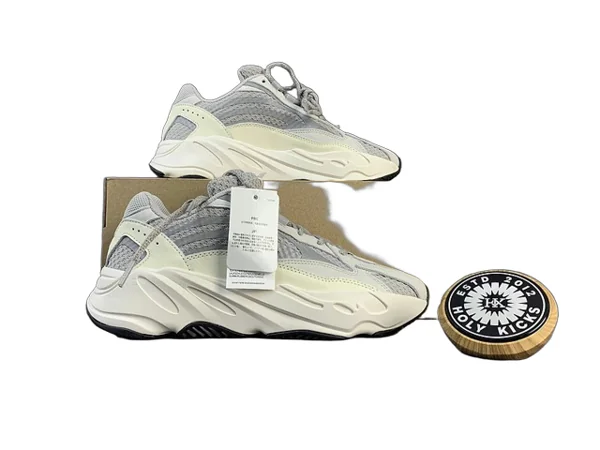 Yeezy 700